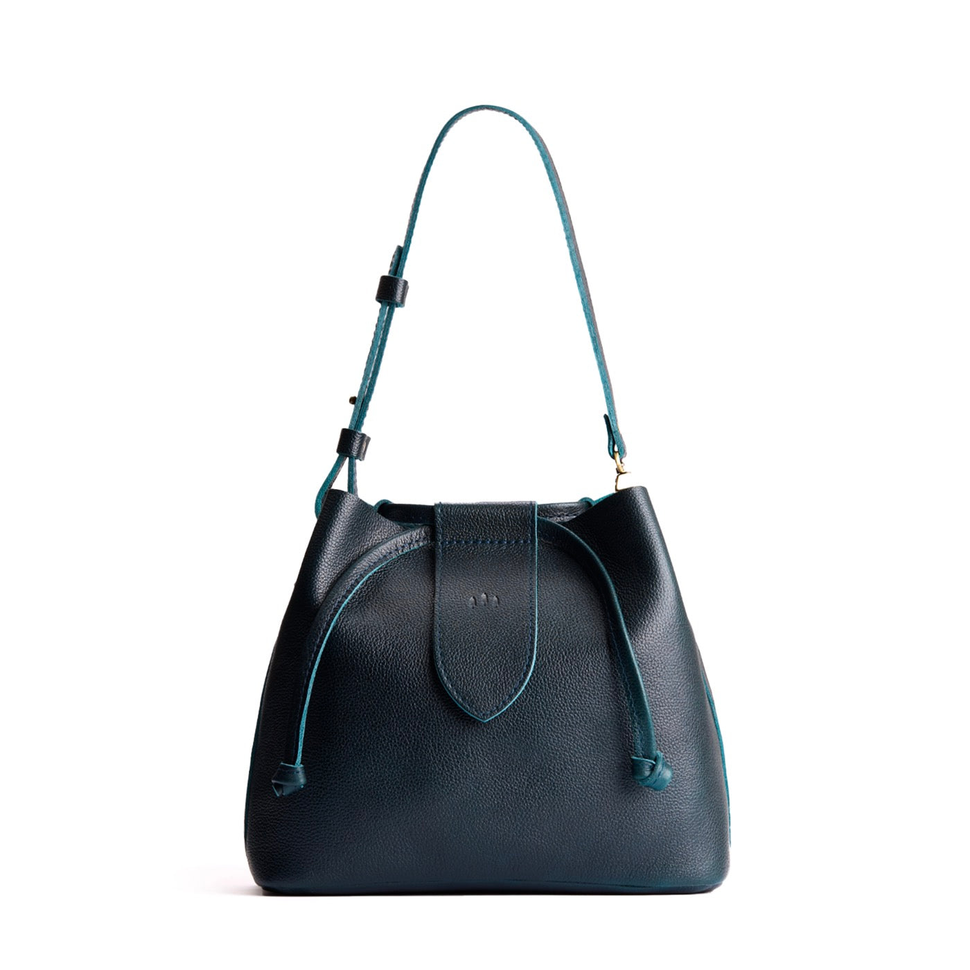 Boreal*Large | Symmetrical leather bag with leather drawstring closure and adjustable shoulder strap