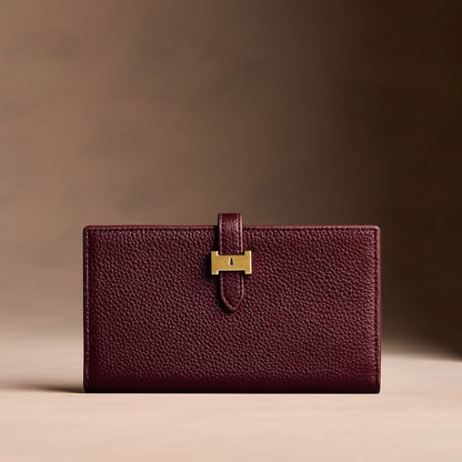 Hunter*Extra Large | Leather bifold wallet with a strap and bar closure