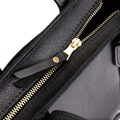 Pebbled--black*Zipper | Structured mid-size tote bag with overlapping panels and crossbody strap