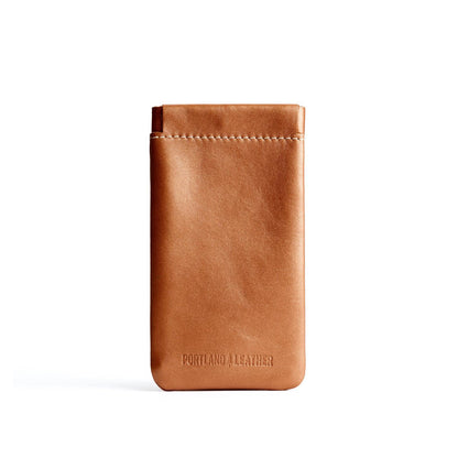 Hava | Leather glasses case with hidden metal spring closure