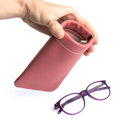 Begonia | Leather glasses case with hidden metal spring closure