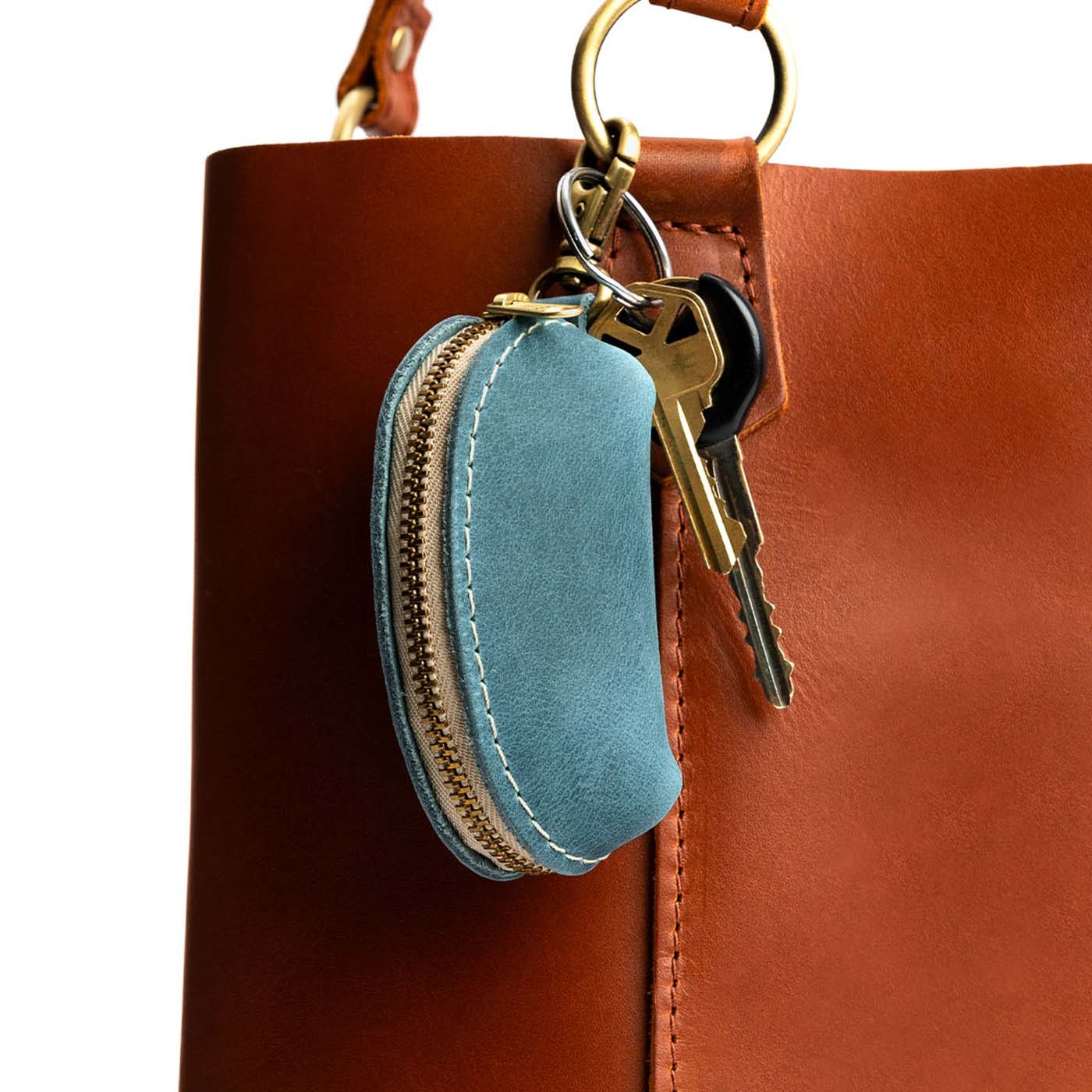 Aqua | Taco shaped leather pouch with zipper and swivel lobster clasp on bag