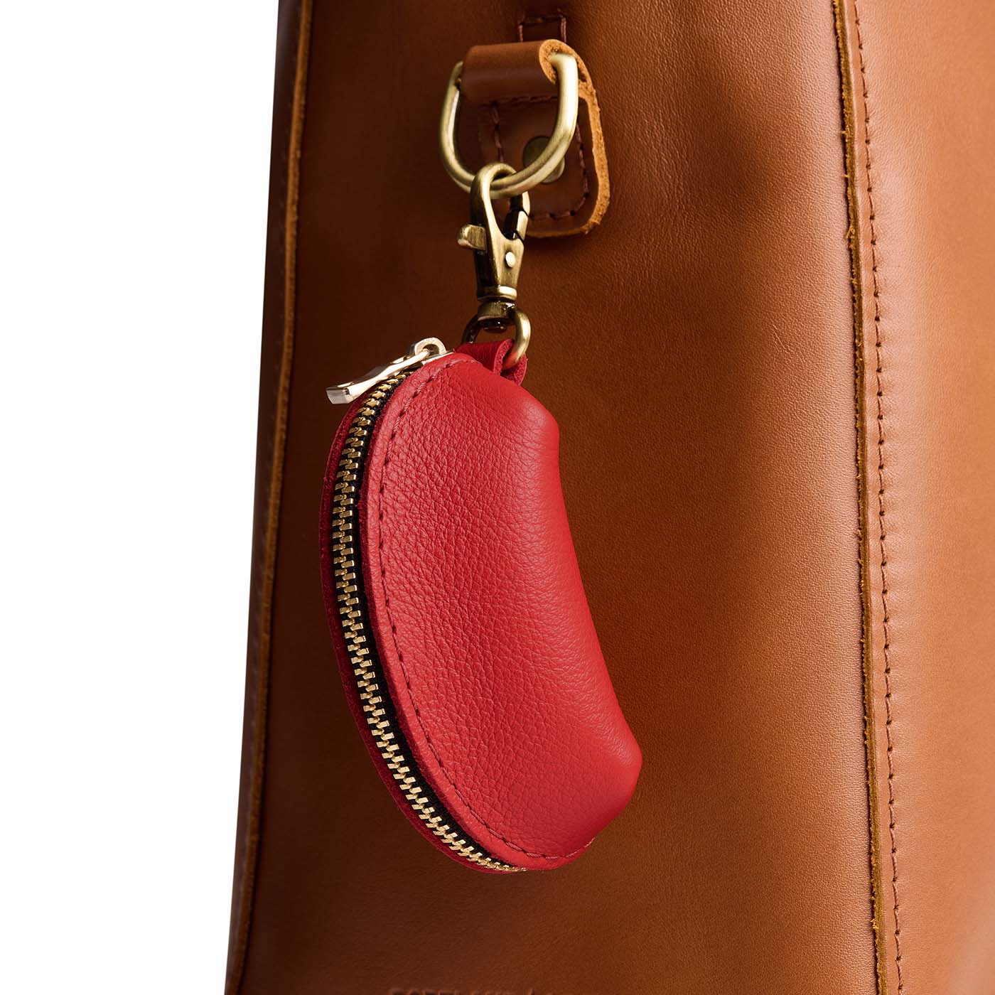 Poppy Red | Taco shaped leather pouch with zipper and swivel lobster clasp on bag