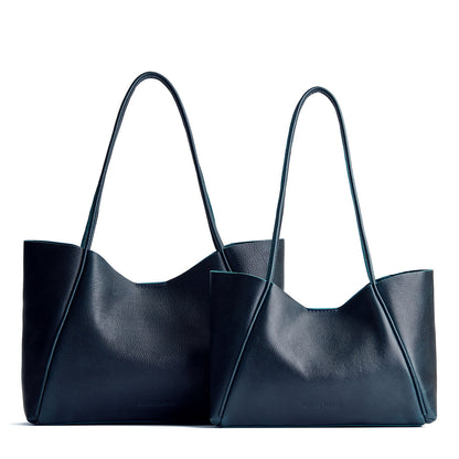 Boreal | Side by side comparison of both sizes of wide totes