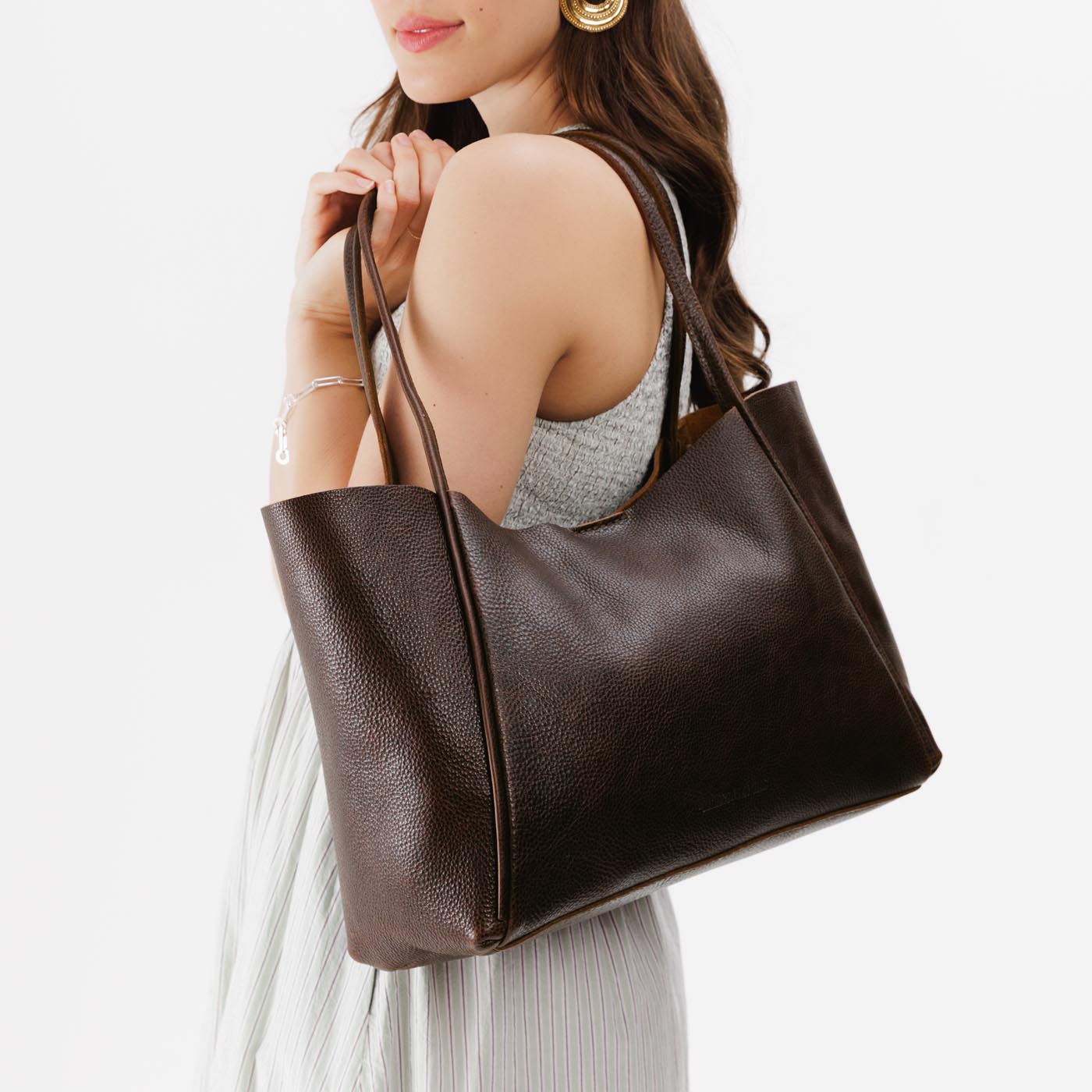 Coldbrew*Large | Model holding large rectangular tote bag VARIANT2